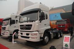 中國重汽 斯達-斯太爾重卡 380馬力 6X4 牽引車(ZZ4253N3241D1BN)
